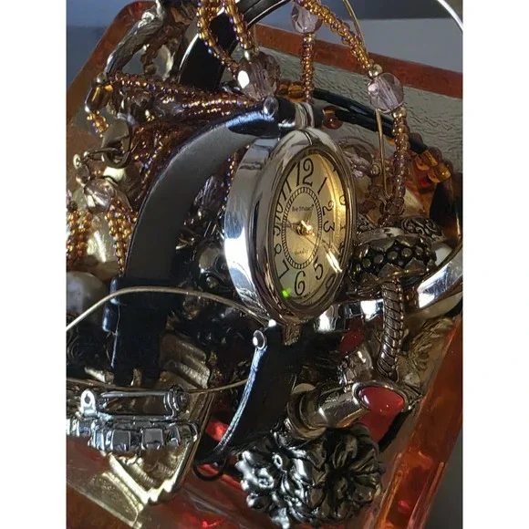 Mystery Jewelry Jar in Jeanette Amberina Glass Dish With Lid Red Yellow Pedestal - Picture 7 of 8